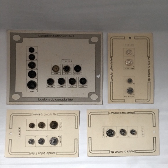 Vintage Buttons Lot of 4 Salesman Cards Metal Plastic 25 Assorted Patterns - Picture 1 of 15